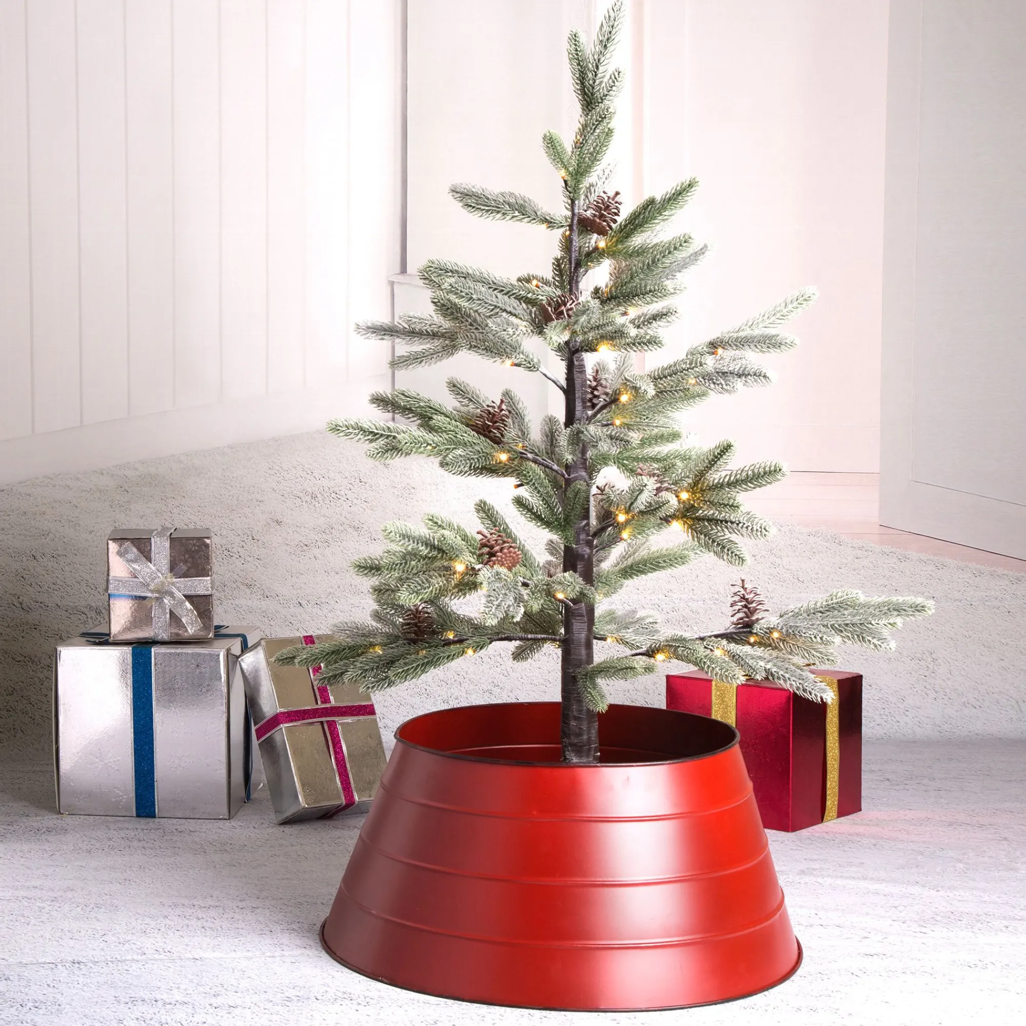 Glitzhome Artificial Tree Stands-22" Candy Red Holiday Collections Painted Christmas Metal Tree Collar