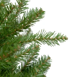 Northlight Unlit-6.5' Rockwood Pine Artificial Christmas Tree, Unlit